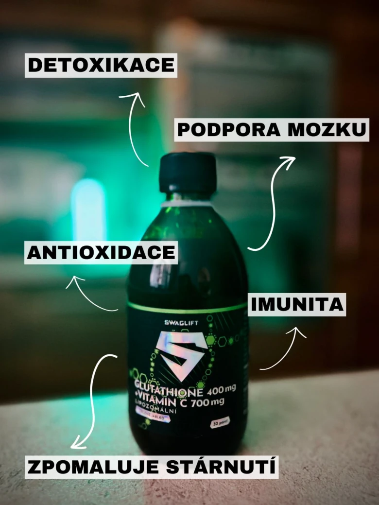 Fľaše s glutathionem ukazuje výhody jako detoxikace a podpora mozku.