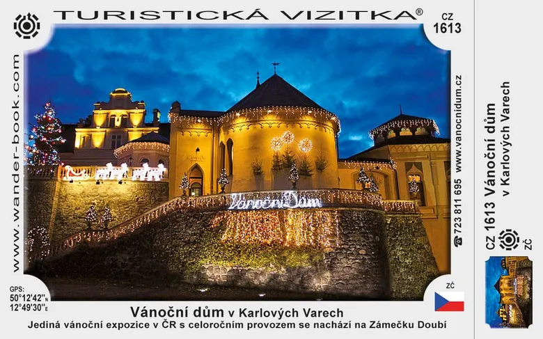 Vánoční dům v Karlových Varech na zámeckém nádvoří
