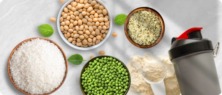 Rýže, sójové boby, hrášek a mix s práškem pro vegan bílkoviny.
